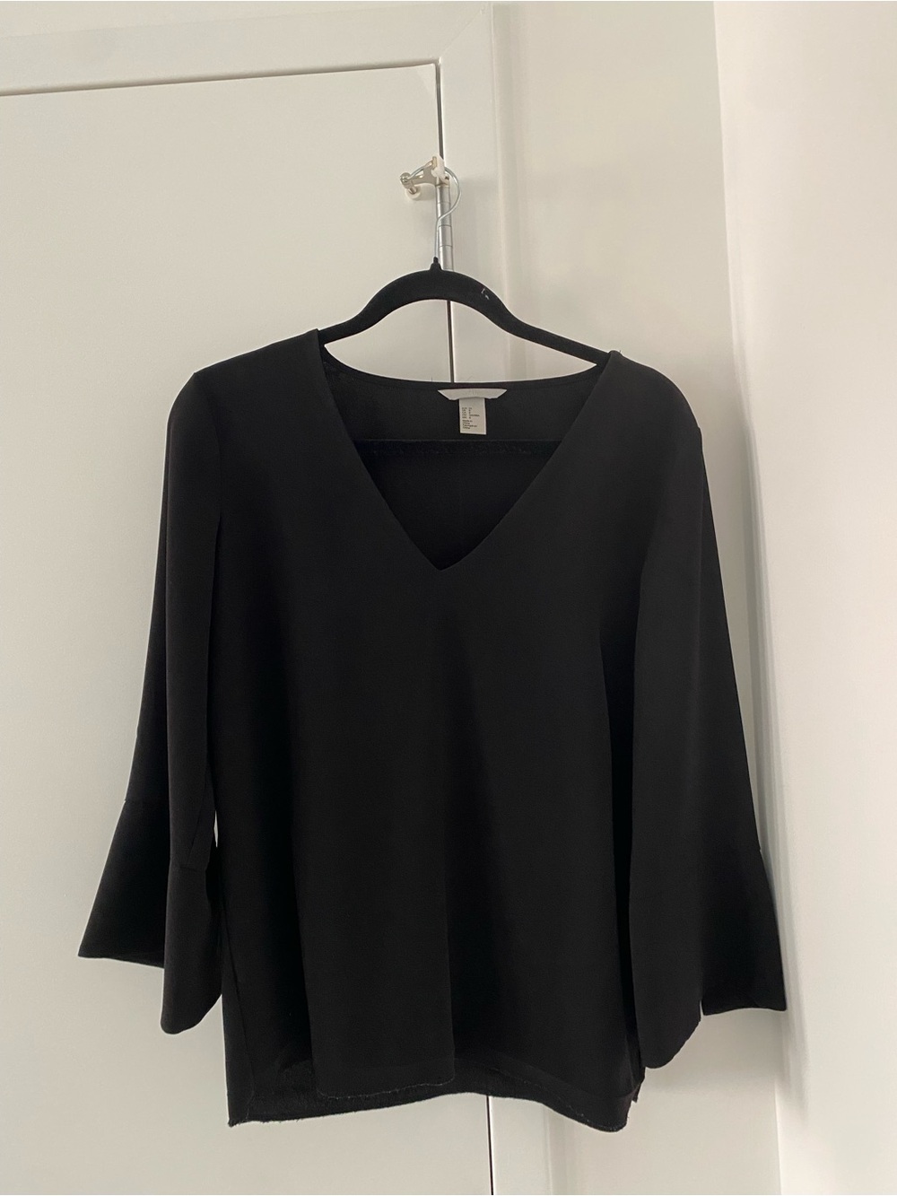 H&M Black V-Neck Long Sleeve Blouse